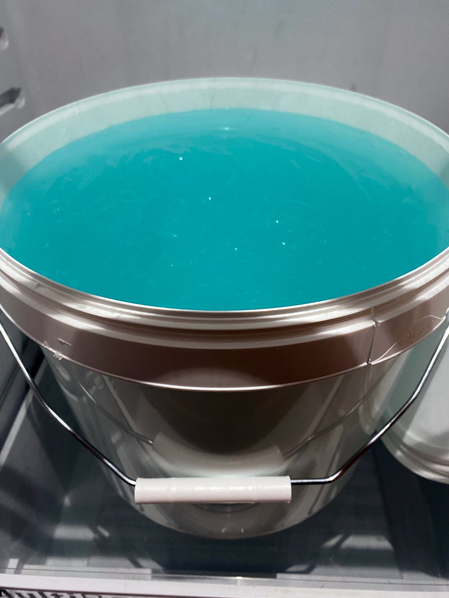HydroLock360 - Protective water-gel powder mix for fire stunts