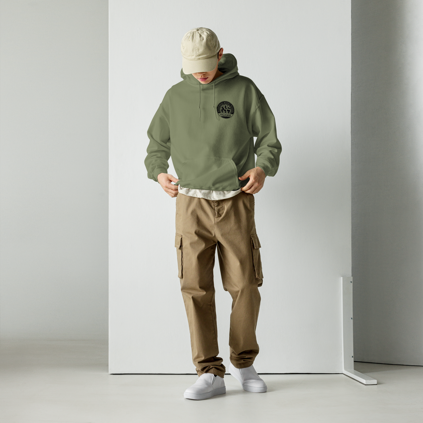 Unisex Hoodie 2025 - round logo front / wording on the back